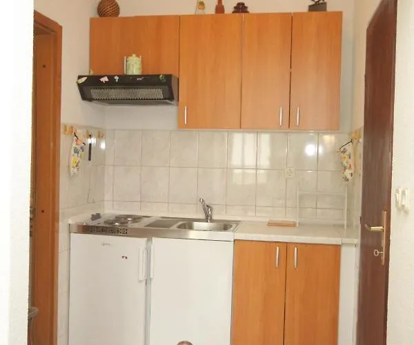 Family-friendly With Swimming Pool Gornji - Podpec, Makarska - 6815 아파트