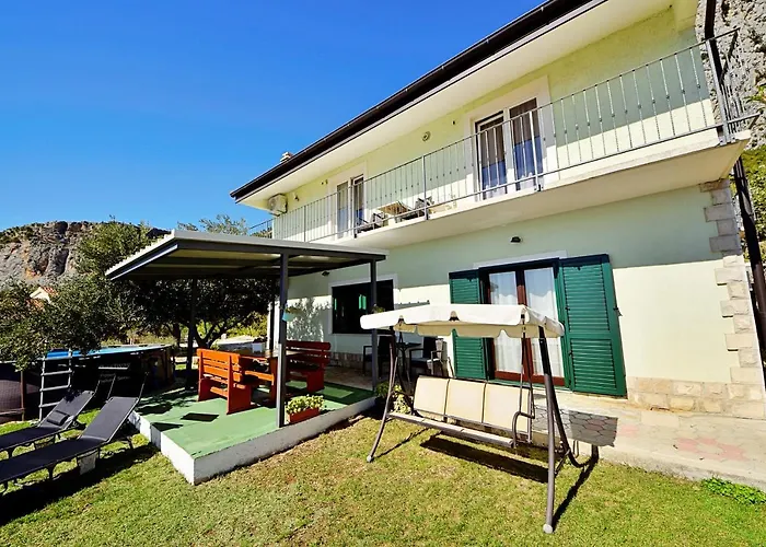 아파트 Family-friendly With Swimming Pool Gornji - Podpec, Makarska - 6815 *