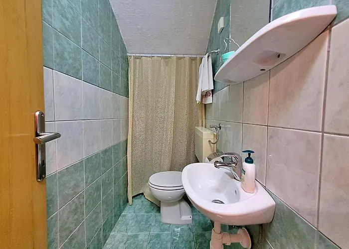 Family-friendly With Swimming Pool Gornji - Podpec, Makarska - 6815 * 투체피